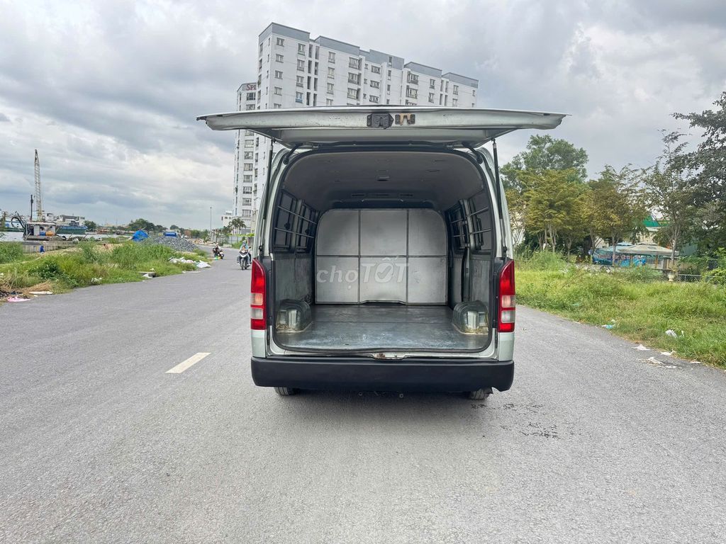 Toyota Hiace 2008 van 3 chổ 950kg. Mua bán Ô tô tại Quận Gò Vấp Tp Hồ Chí Minh được đăng bởi Hoàng 031 hình 5