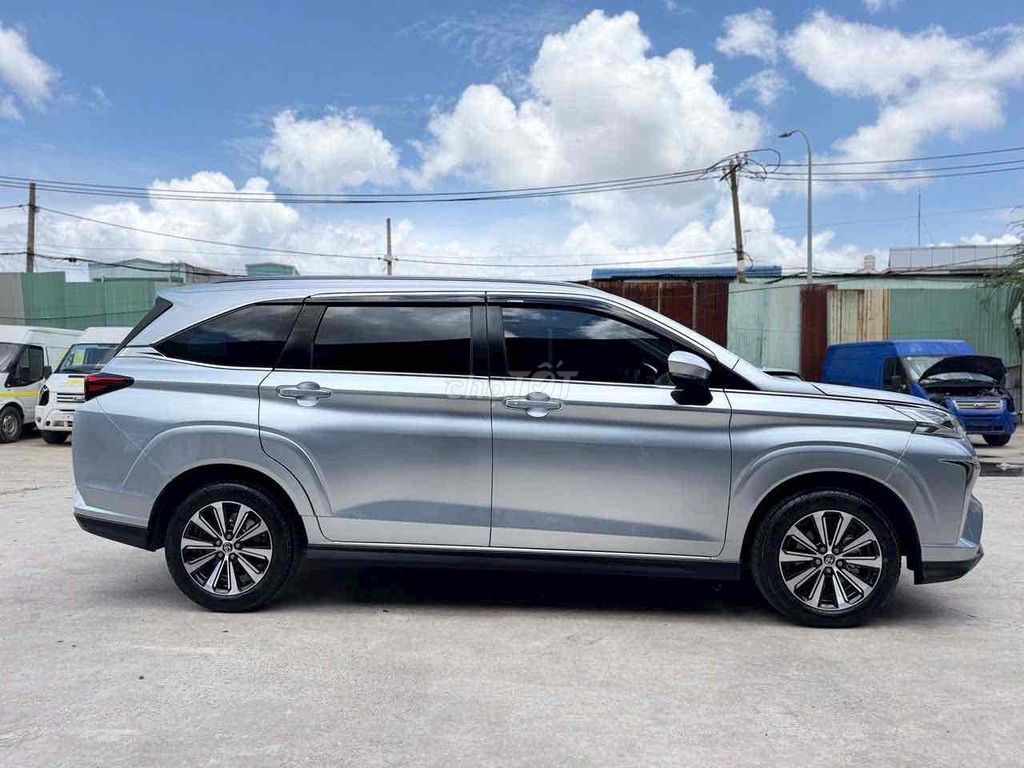 Toyota Veloz Cross 2022 — один владелец, первоначальный взнос 150 млн