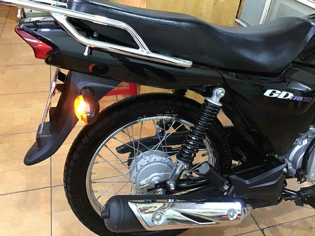 SUZUKI GD 110 HU.SX 2016. ODO 803 Km.MỚI 99%. ZIN. Mua bán Xe máy tại Quận Phú Nhuận Tp Hồ Chí Minh được đăng bởi MOTO LUU THANH HAI  77A hình 4