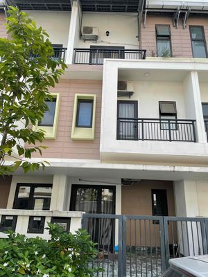 CHO THUÊ NHÀ NGUYÊN CĂN 3 TẦNG - KHU ĐÔ THỊ VSIP, PHÙ CHẨN, TỪ SƠN, BẮ. Cho thuê nhà ở tại Thị xã Từ Sơn Bắc Ninh được đăng bởi Nguyễn Văn Hải