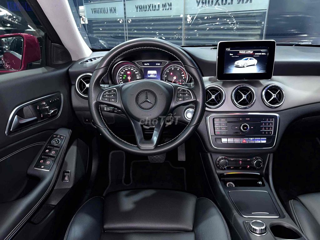 Mercedes Benz CLA Class 2018 CLA 200 - 42000 km. Mua bán Ô tô tại Quận 7 Tp Hồ Chí Minh được đăng bởi Lê Văn Út hình 10