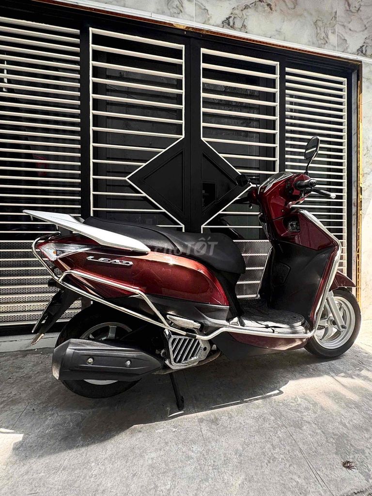 Lead 125 đề từ màu đỏ đô cần bán. xe đep máy êm. Mua bán Xe máy tại Quận 11 Tp Hồ Chí Minh được đăng bởi Anh Bên hình 5