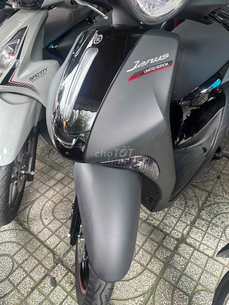 Janus 2021 khoá maskay chạy 12 ngàn km mới 99%. Mua bán Xe máy tại Quận 8 Tp Hồ Chí Minh được đăng bởi A. Hải hình 2
