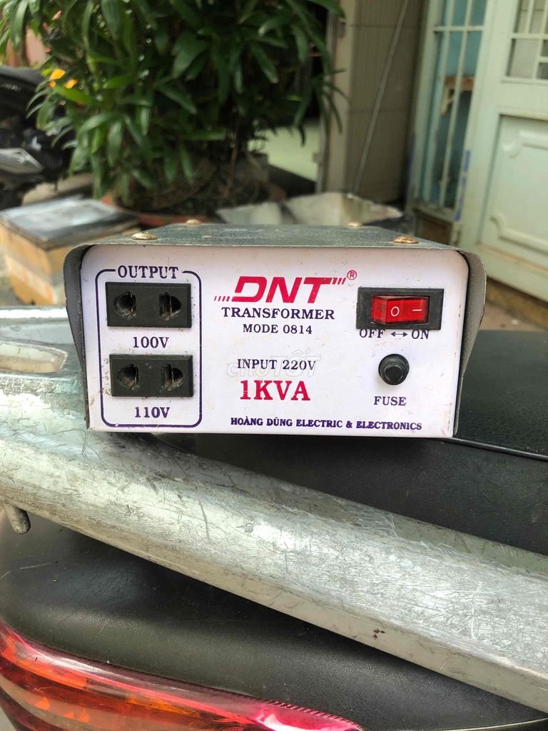 máy chuyển nguồn điện 1 KVA ra 100-110v