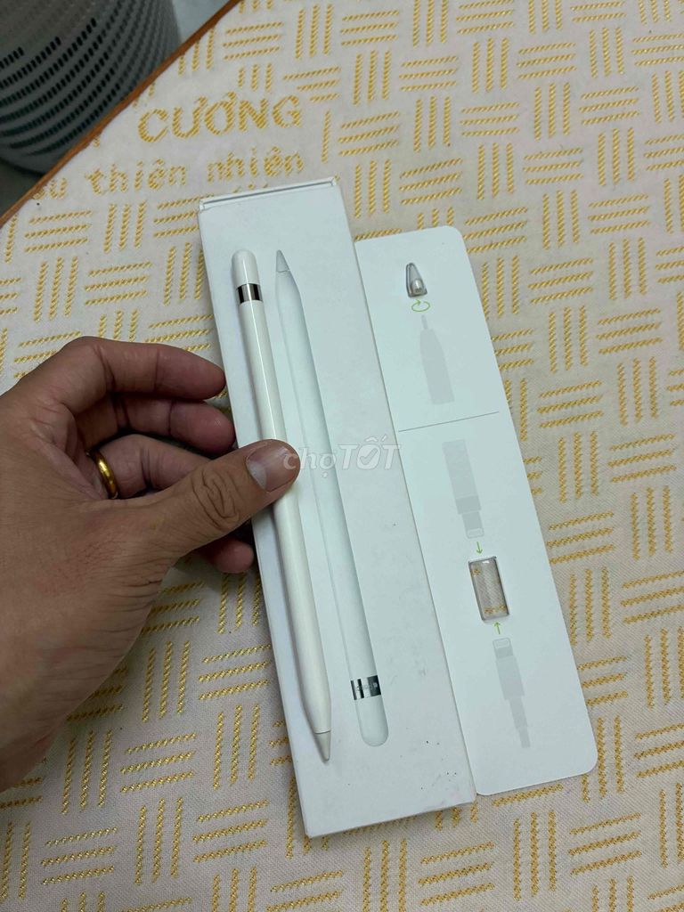 Bút cảm ứng Apple Pencil 1 Trắng Like new. Mua bán Phụ kiện (Màn hình, Chuột...) tại Thành phố Thủ Đức Tp Hồ Chí Minh được đăng bởi Harry 727 hình 1