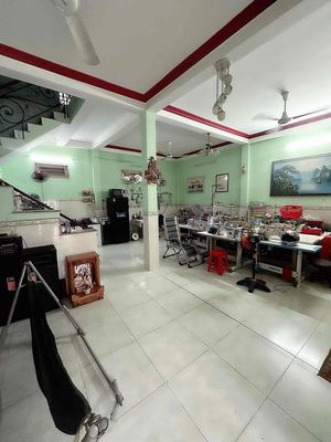 Chủ nhà cho thuê nhà DT 8x10