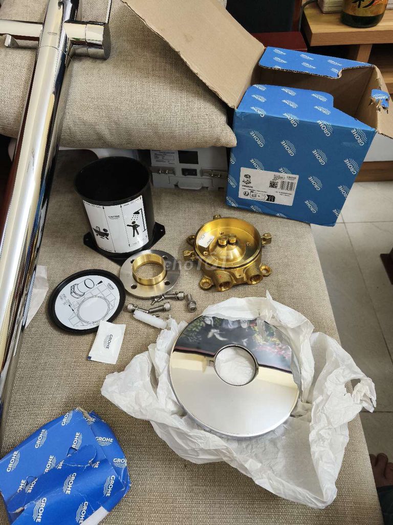 Vòi sen bồn tắm GROHE Kim loại Đức. Mua bán Thiết bị vệ sinh, nhà tắm tại Quận Hà Đông Hà Nội được đăng bởi Trân Doan Hung hình 1