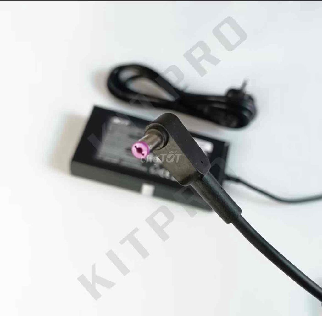 Sạc laptop Acer A13-135N3A 135W Tím. Mua bán Phụ kiện (Màn hình, Chuột...) tại Thành phố Biên Hòa Đồng Nai được đăng bởi Nguyễn Hồ Chí Bảo hình 1