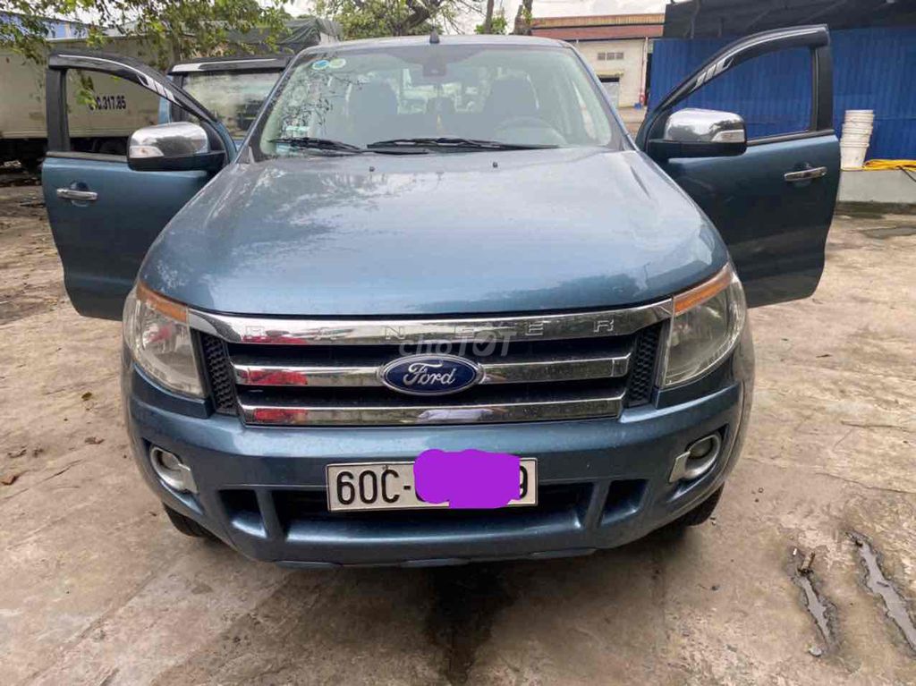 Ford Ranger sản xuất 2012 .2 cầu  số san