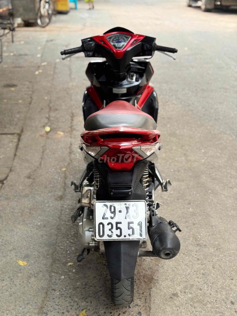 Спортивный Honda Air Blade FI, красно-черный, оригинал