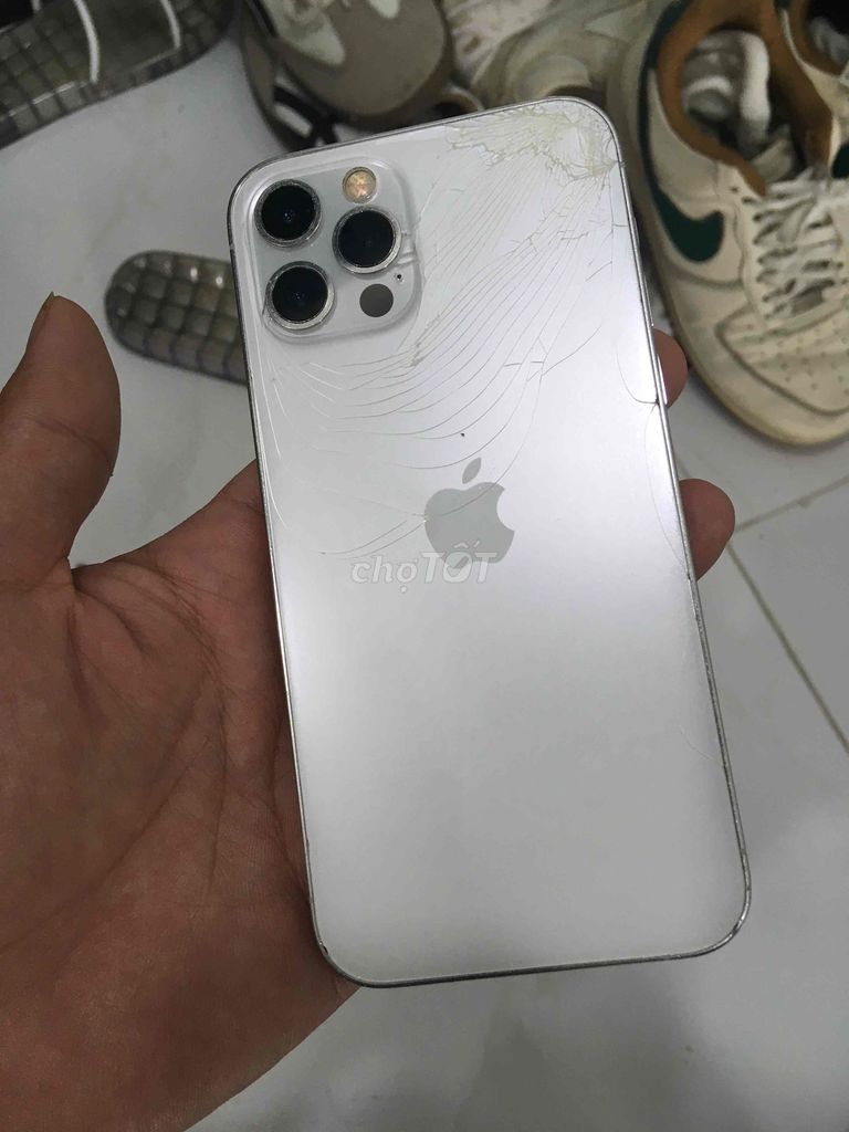 Apple iPhone 12 Pro Bạc Hư hỏng. Mua bán Điện thoại tại Thành phố Thuận An Bình Dương được đăng bởi đặng văn liên hình 1