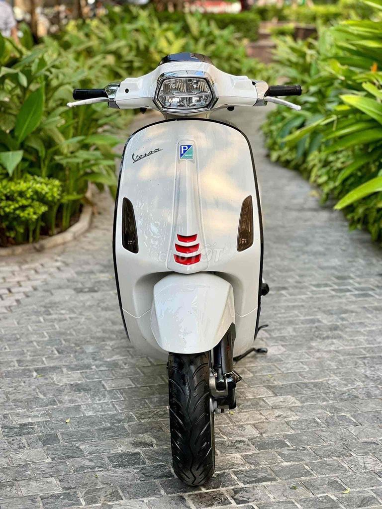 VESPA SPRINT IGET ABS 2021 TRẮNG ZIN CHẤT NEW 99%✅