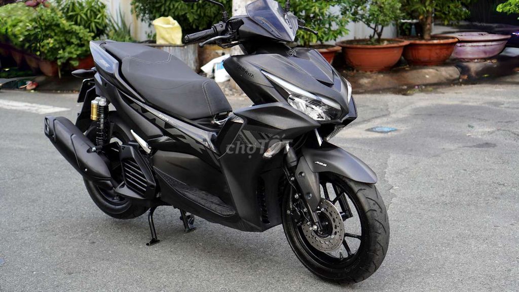 Yamaha NVX V2 Full Black biển SG đẹp