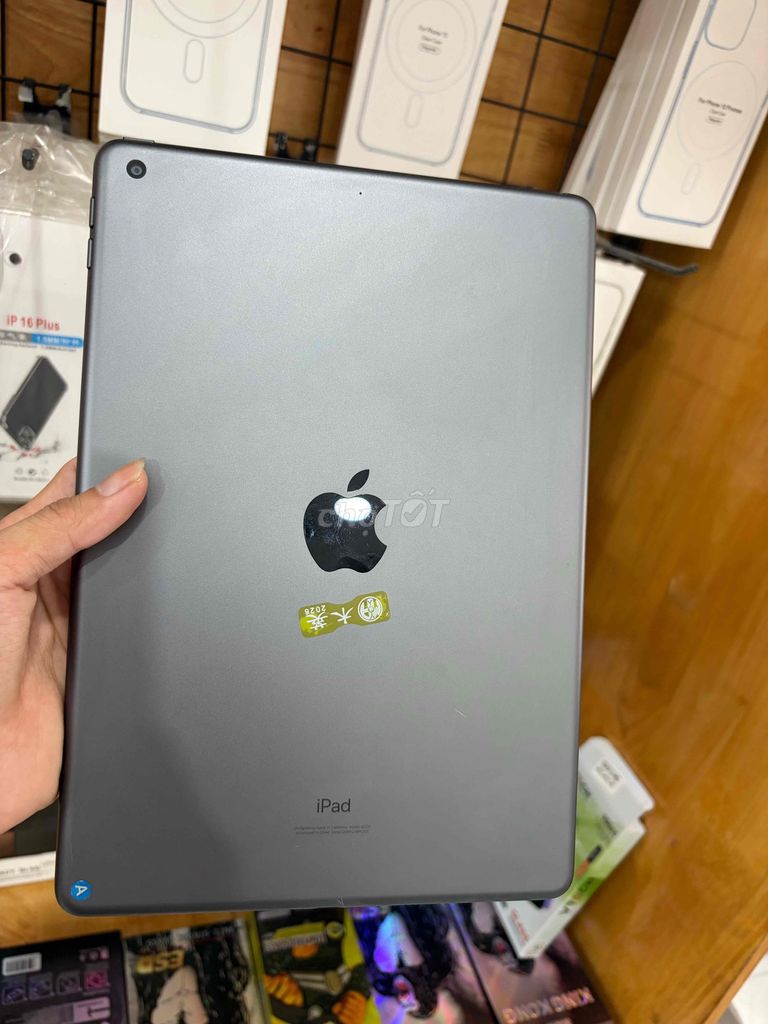 Apple iPad Gen 8 32GB Xám. Mua bán Máy tính bảng tại Quận Thanh Khê Đà Nẵng được đăng bởi Le Dang hình 1