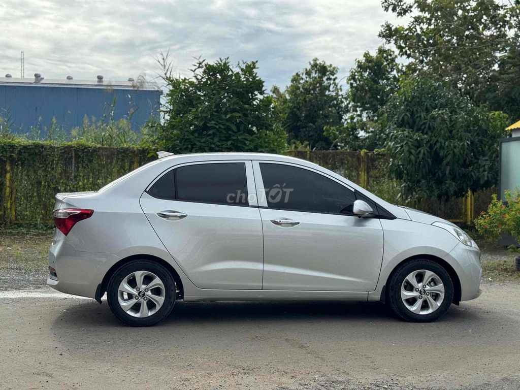 Hyundai Grand i10 2020 Sedan 1.2 AT - 54000 km. Mua bán Ô tô tại Quận Cái Răng Cần Thơ được đăng bởi Hưng xe lướt Cần Thơ hình 2