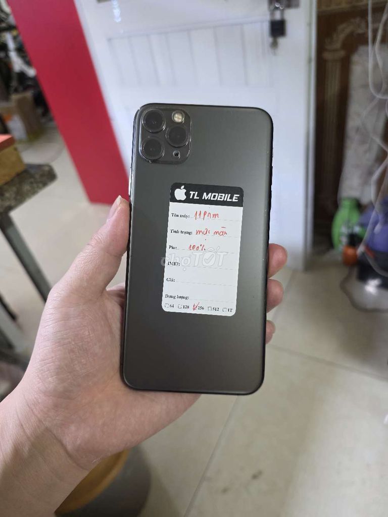 iPhone 11 Pro Max 256GB Xám Đã sử dụng. Mua bán Điện thoại tại Huyện Ý Yên Nam Định được đăng bởi TL shop hình 1