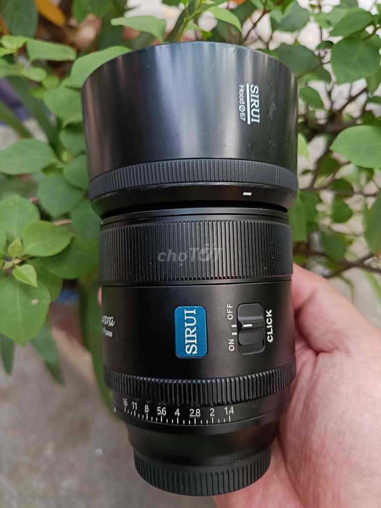 Ống kính Sirui 85 f1.4 siêu ngon bổ rẻ cho Sony ạ. Mua bán Máy ảnh, Máy quay tại Quận Hoàng Mai Hà Nội được đăng bởi Trần Duy Thành  hình 1