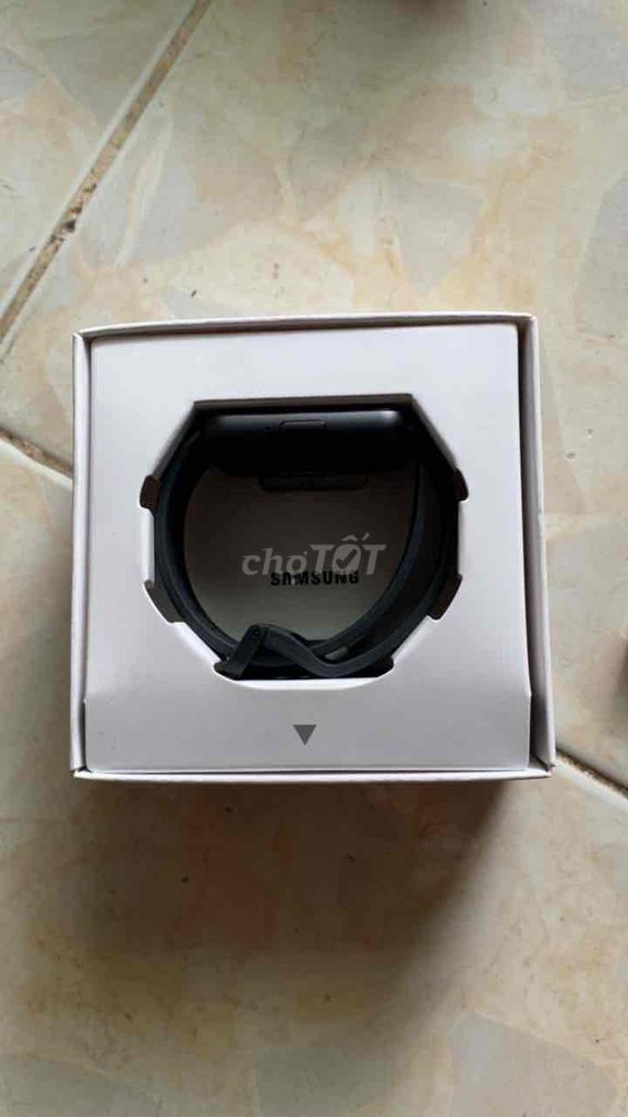 Samsung Galaxy Fit3 Đen Mới 100%. Mua bán Thiết bị đeo thông minh tại Huyện Hóc Môn Tp Hồ Chí Minh được đăng bởi Thiệu Ka Ka hình 1