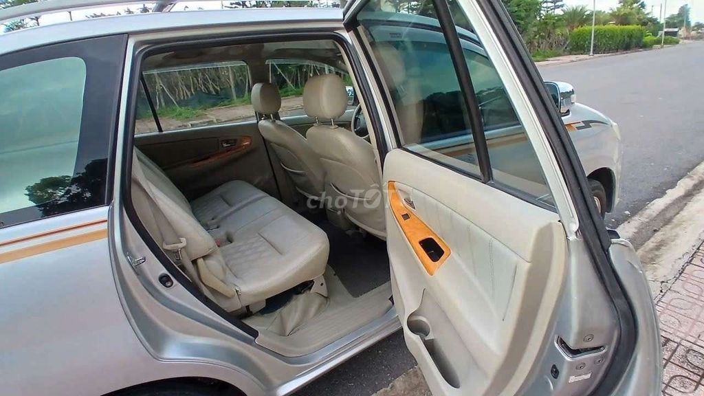 Toyota Innova 2011 2.0E Bạc. Mua bán Ô tô tại Huyện Trảng Bom Đồng Nai được đăng bởi Phuong Nguyễn hình 11