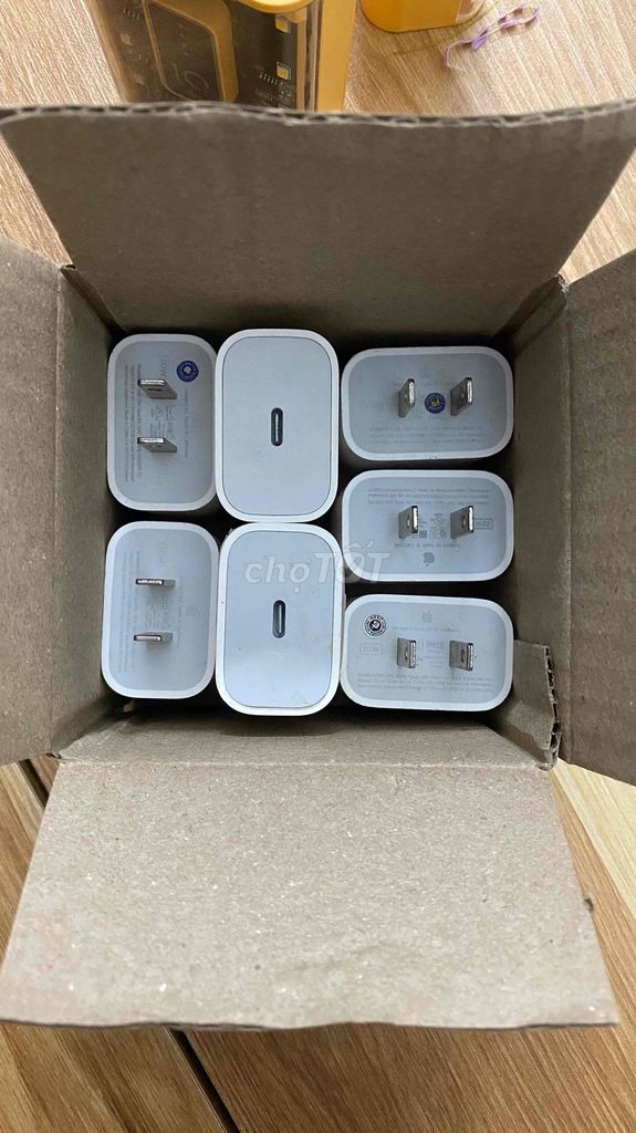 Củ sạc nhanh 20W Trắng Nhỏ gọn. Mua bán Phụ kiện (Màn hình, Chuột...) tại Huyện Văn Lâm Hưng Yên được đăng bởi thái Sơn hình 1