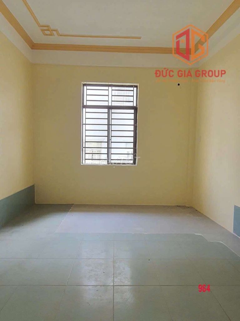 Cho thuê nhà 1T3L đường Đồng Khởi, P.Tam Hiệp giá 25tr/tháng 