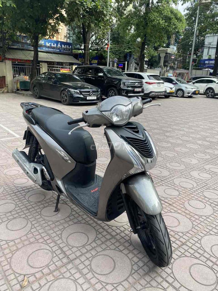 Sh 125 nguyên bản chính chủ biển hà nội. Mua bán Xe máy tại Quận Nam Từ Liêm Hà Nội được đăng bởi chị lan hình 1