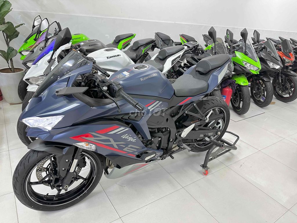 ZX25R Xanh KRT , Tấn Đạt HT Trả Góp O Đồng. Mua bán Xe máy tại Huyện Hoài Đức Hà Nội được đăng bởi Tấn Đạt MoTor Tổng Đại Lý Xe Giá Tốt Nhất Hà Nội hình 7