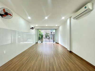 CHO THUÊ MẶT BẰNG 43M2 GẦN HỒNG BÀNG GIÁ 10 TRIỆU/ THÁNG. Cho thuê văn phòng, mặt bằng kinh doanh tại Thành phố Nha Trang Khánh Hòa được đăng bởi Thu Vân