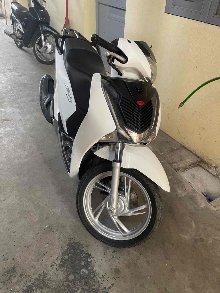 Honda SH 150 CBS 2017 белый