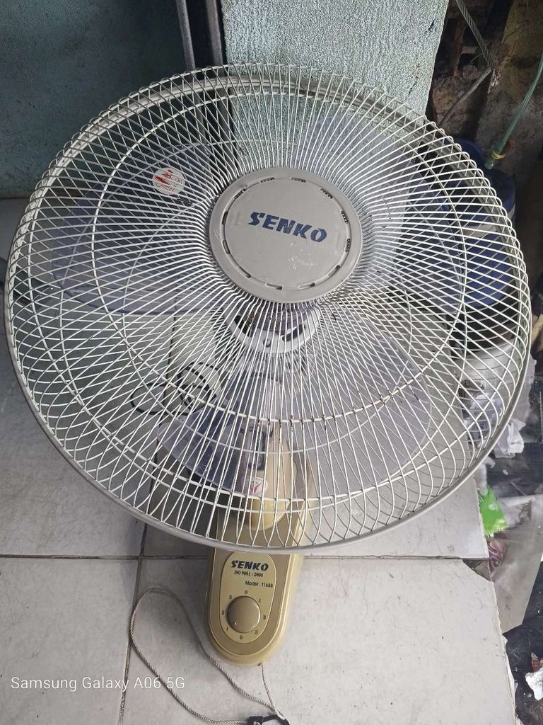 Quạt treo tường Senko T1688 Vàng kem. Mua bán Quạt tại Huyện Bình Chánh Tp Hồ Chí Minh được đăng bởi Kim Khuê hình 1