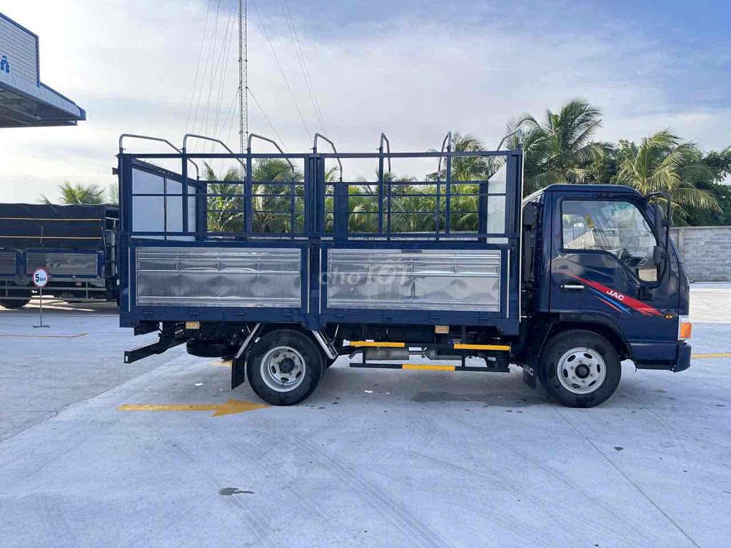 Jac H250 thùng bạt hỗ trợ trả góp. Mua bán Xe tải, xe ben tại Quận Bình Thuỷ Cần Thơ được đăng bởi Tổng Đại Lý Ôtô Miền Tây hình 3