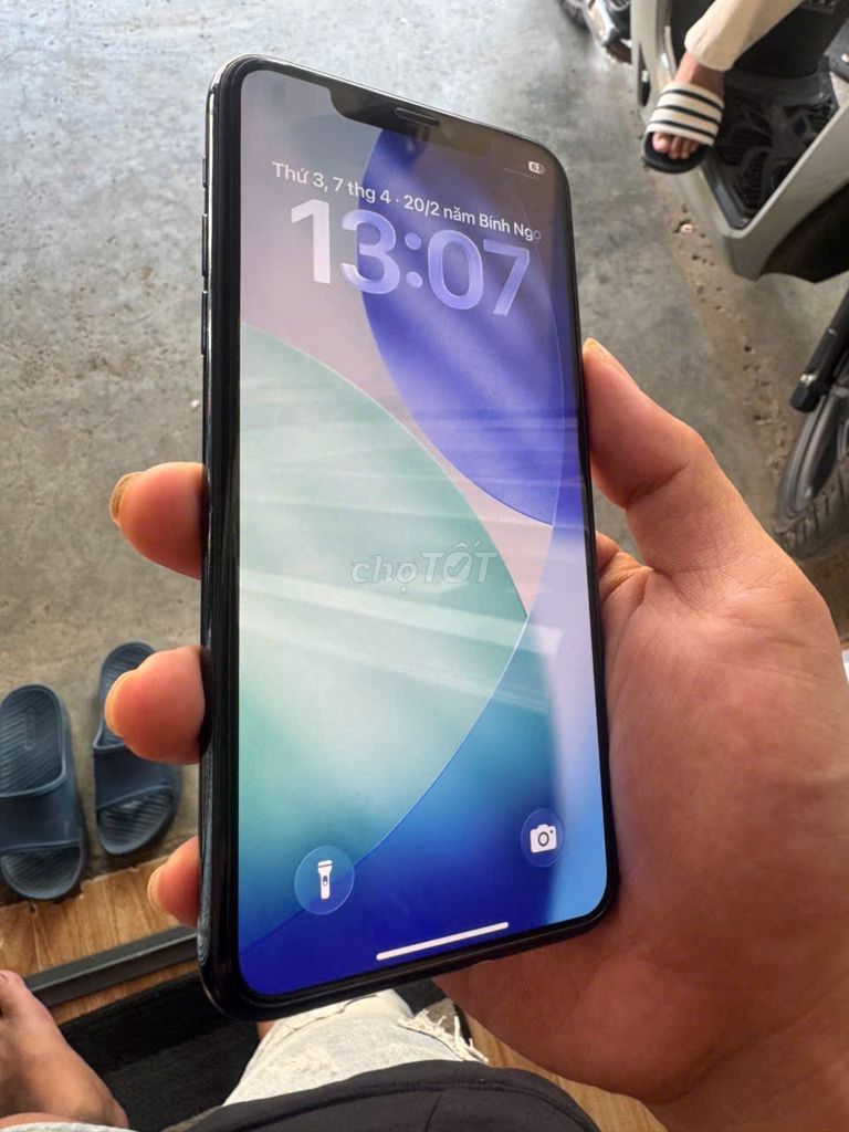 Apple iPhone 11 Pro Max 256GB. Mua bán Điện thoại tại Thành phố Buôn Ma Thuột Đắk Lắk được đăng bởi T.P.N hình 1