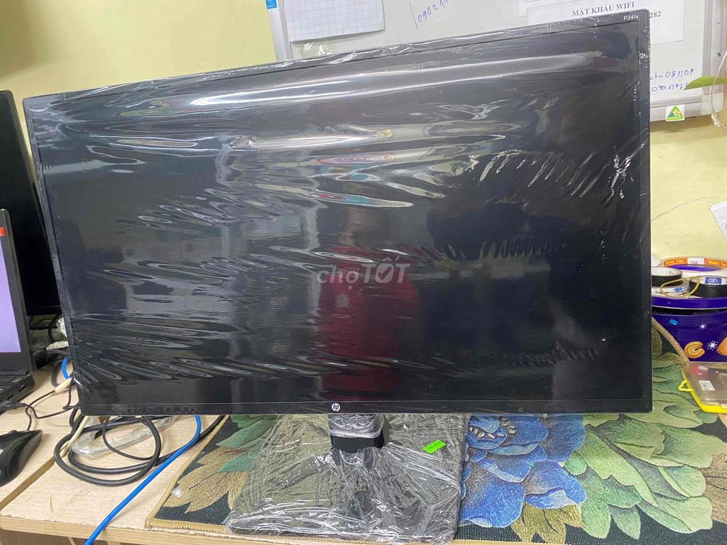 màn hình HP 23.8 inch full hd. Mua bán Phụ kiện (Màn hình, Chuột...) tại Quận Hoàng Mai Hà Nội được đăng bởi Trần Xuân Cần hình 1