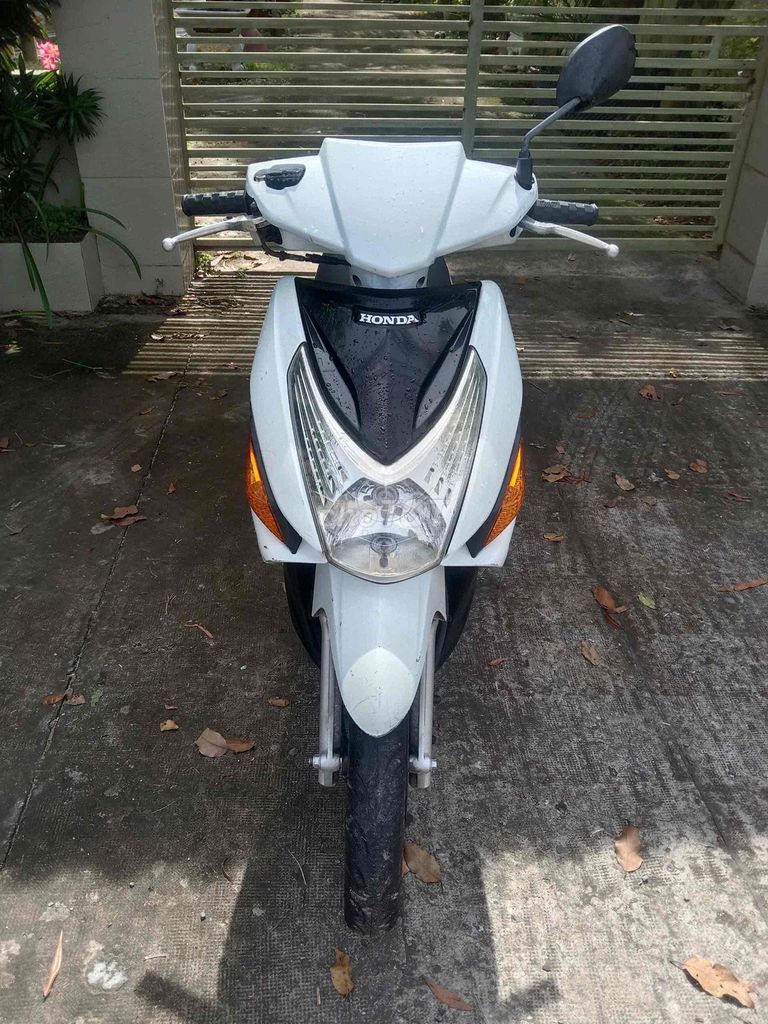 Honda Click 110 Trắng biển 95 máy êm ru. Mua bán Xe máy tại Quận Cái Răng Cần Thơ được đăng bởi Cầm Đồ Minh Tấn hình 3