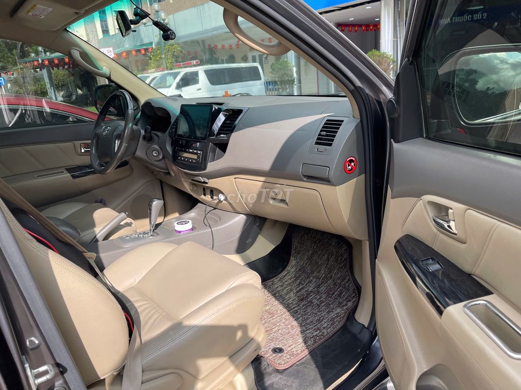 Toyota Fortuner 2012 Đẹp không đối thủ XUẤT SẮC. Mua bán Ô tô tại Quận Thanh Xuân Hà Nội được đăng bởi Vạn Phát  Auto hình 6