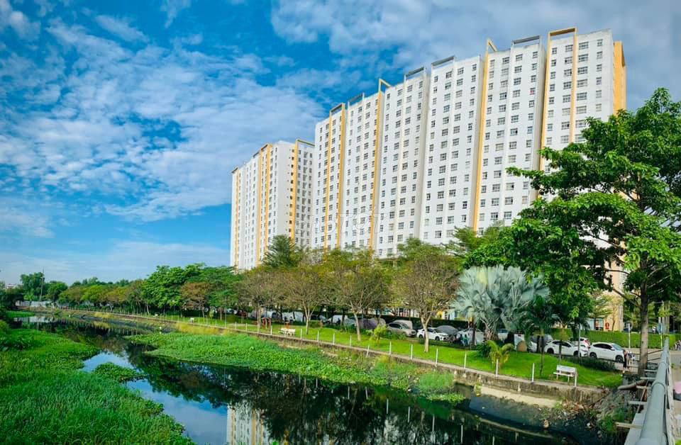 Bán chung cư Sunview Town căn 2PN DT 57m2 giá 1.8 tỷ, gần chợ Thủ Đức