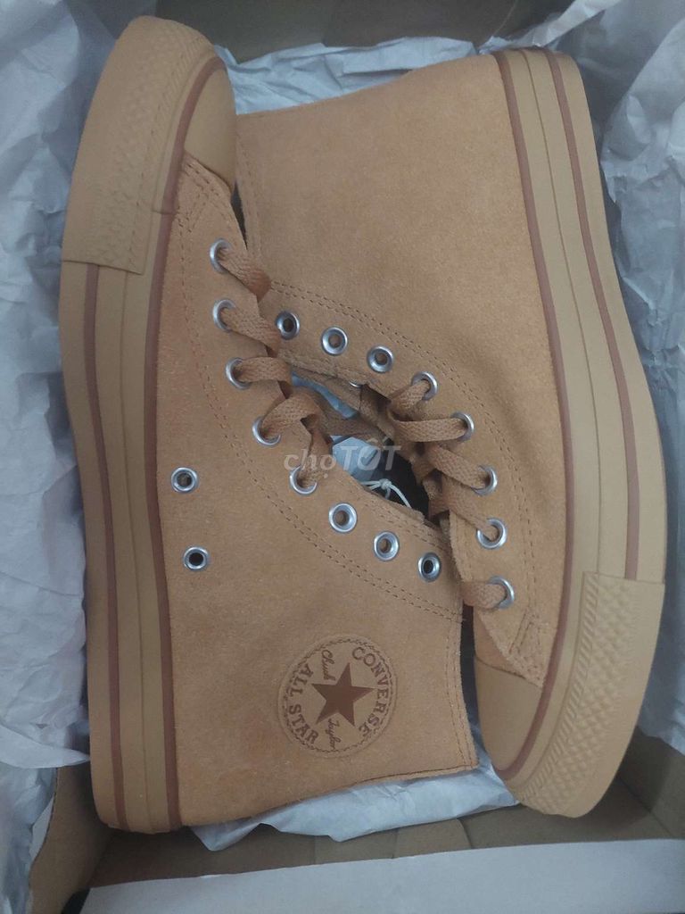 Giày Converse Da lộn Nâu Unisex 42 authentic. Mua bán Giày dép tại Huyện Định Quán Đồng Nai được đăng bởi CONVERSE AUTHENTIC NEW hình 1