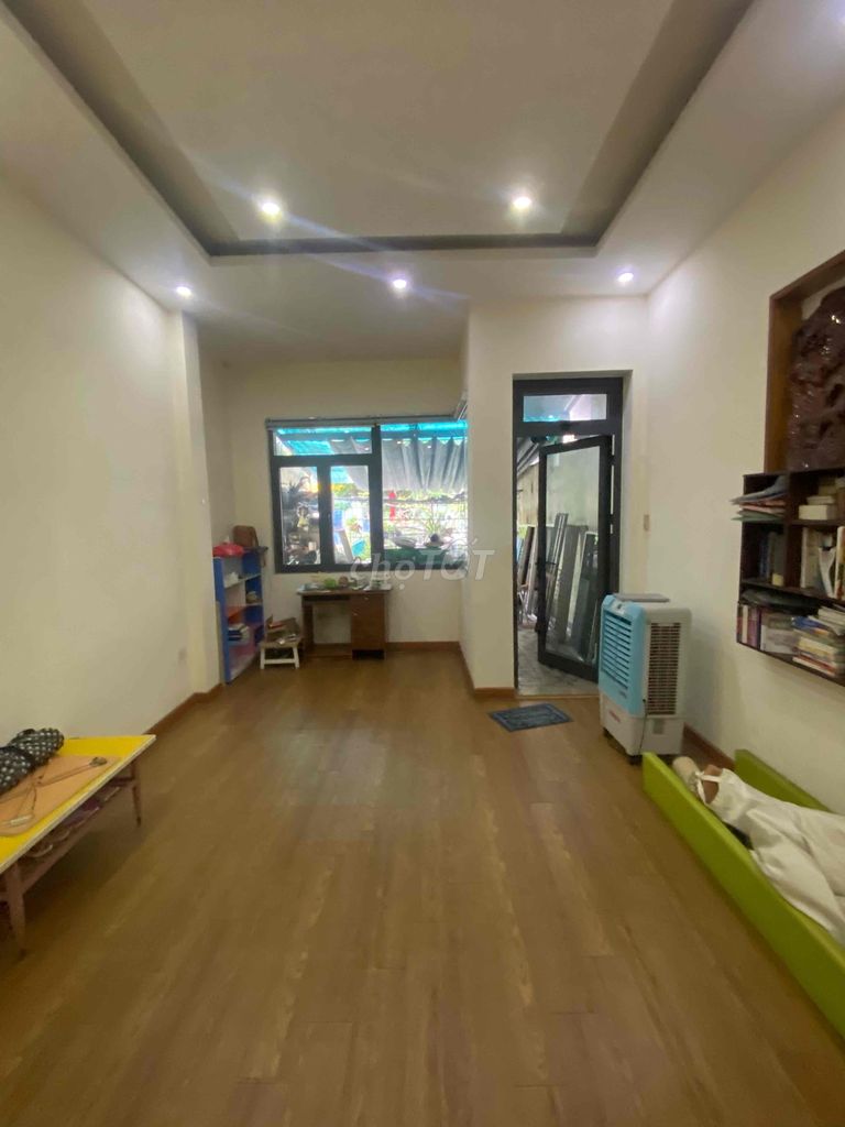 Nhà đẹp Cao Thắng, DT 100 m2, 3 tầng, hợp Văn Phòng, Công ty, Spa ❤️