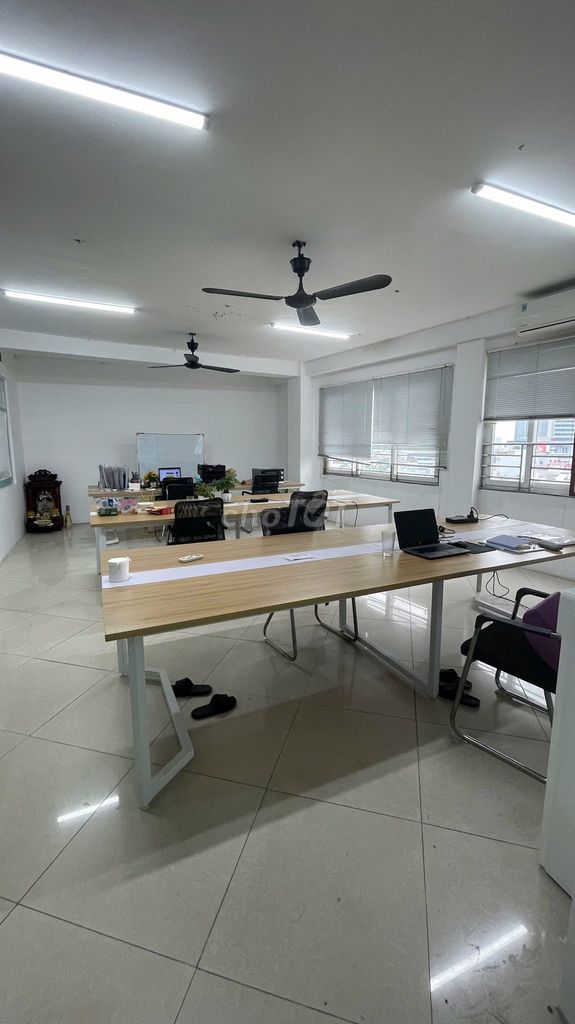 CHO THUÊ VĂN PHÒNG HƠN 70M² – MẶT PHỐ ĐƯỜNG LÁNG, NGÃ TƯ SỞ