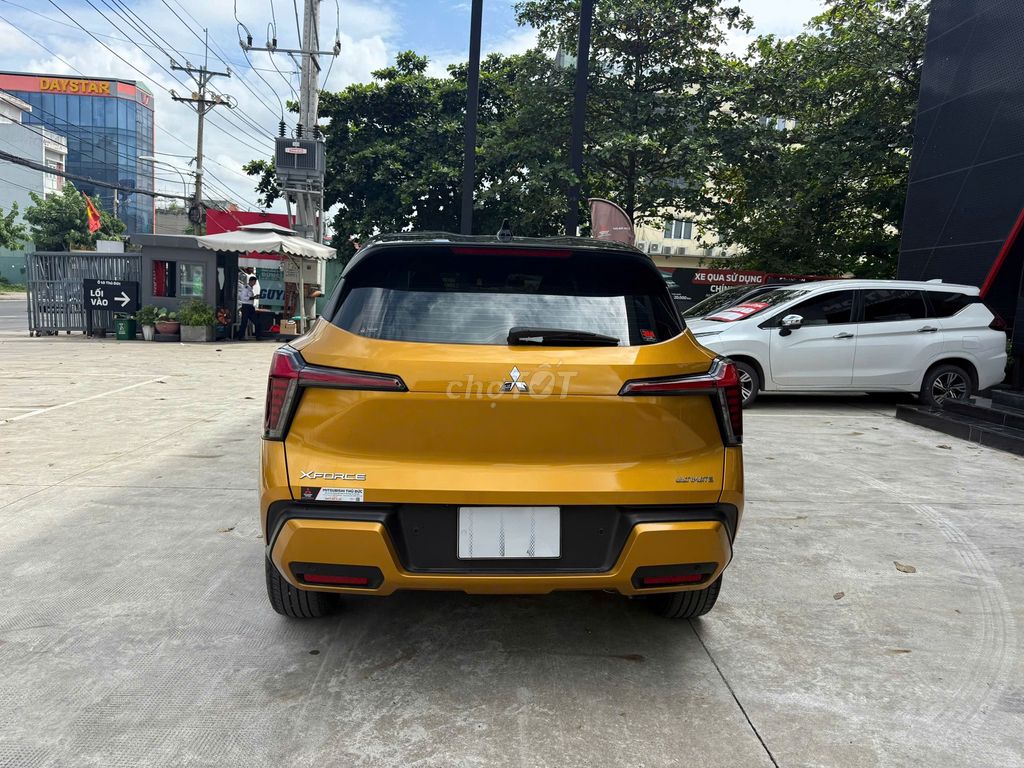 Mitsubishi Xforce Ultimate 2024 Vàng - Odo 5700km. Mua bán Ô tô tại Thành phố Thủ Đức Tp Hồ Chí Minh được đăng bởi Mitsubishi Chính Hãng hình 8