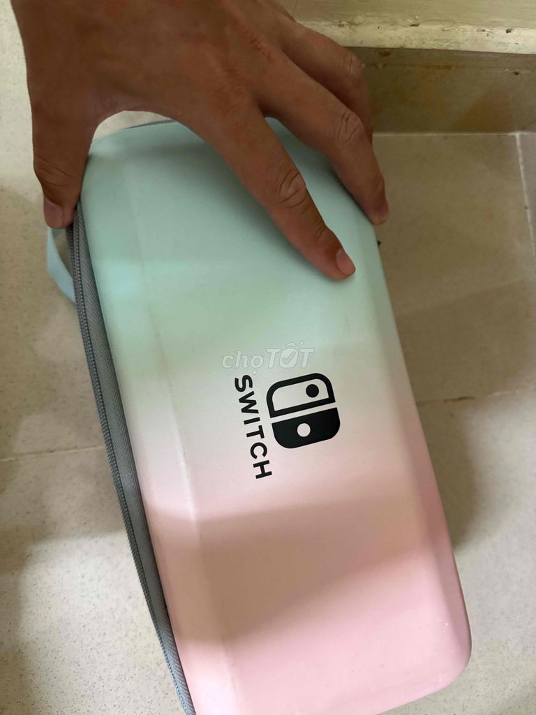 Máy chơi game Nintendo Switch OLED Trắng used. Mua bán Thiết bị chơi game tại Quận 3 Tp Hồ Chí Minh được đăng bởi Khoa Đăng hình 1