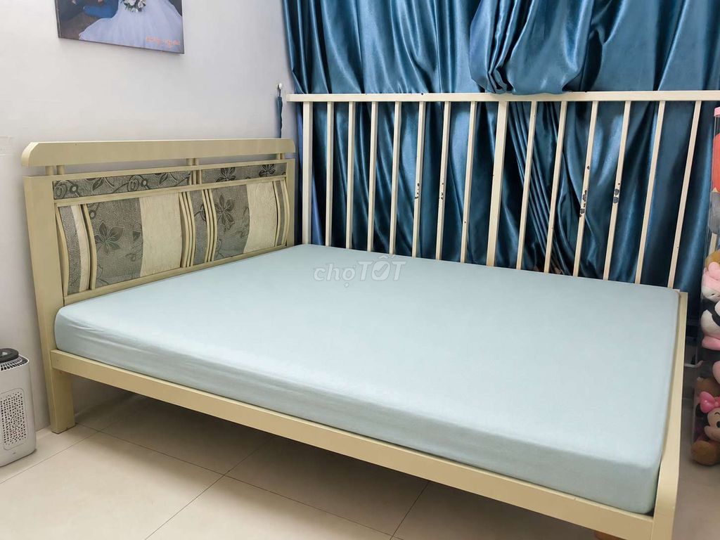 Giường sắt Sắt hộp 4x8 Trắng kem 160x200 cm. Mua bán Giường, chăn ga gối nệm tại Thành phố Dĩ An Bình Dương được đăng bởi Trung hình 1