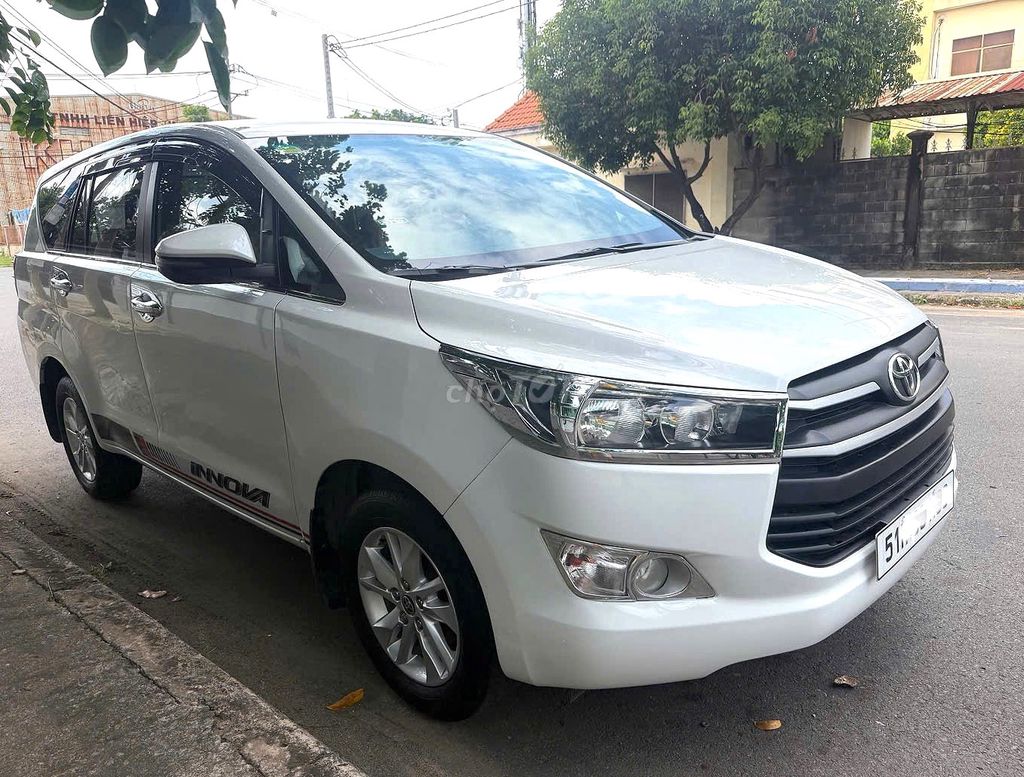 Toyota Innova 2.0E 2019 механическая коробка передач