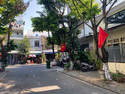 Cần bán nhà 2 tầng MT Tiên Sơn 9 , Hoà Cường Nam, Hải Châu, Đà Nẵng. Mua bán nhà ở tại Quận Hải Châu Đà Nẵng được đăng bởi Thanh thảo