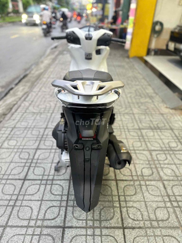 HONDA SH 125 CBS 2025. Mua bán Xe máy tại Quận 12 Tp Hồ Chí Minh được đăng bởi Cửa hàng Xe máy 380 hình 7