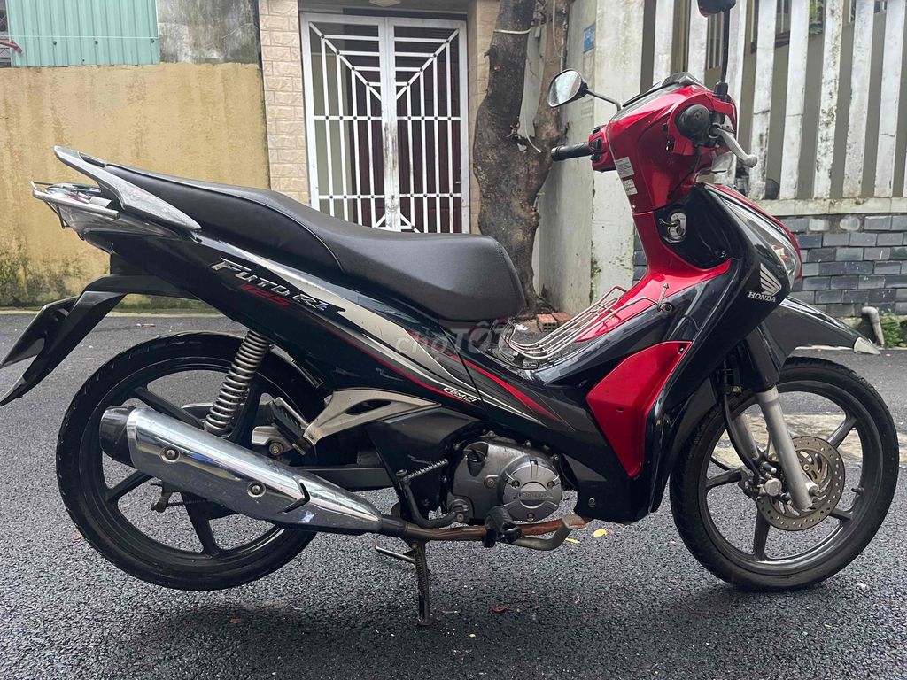 Honda Future 2016 Đỏ đen. Mua bán Xe máy tại Quận Sơn Trà Đà Nẵng được đăng bởi Trang hình 2