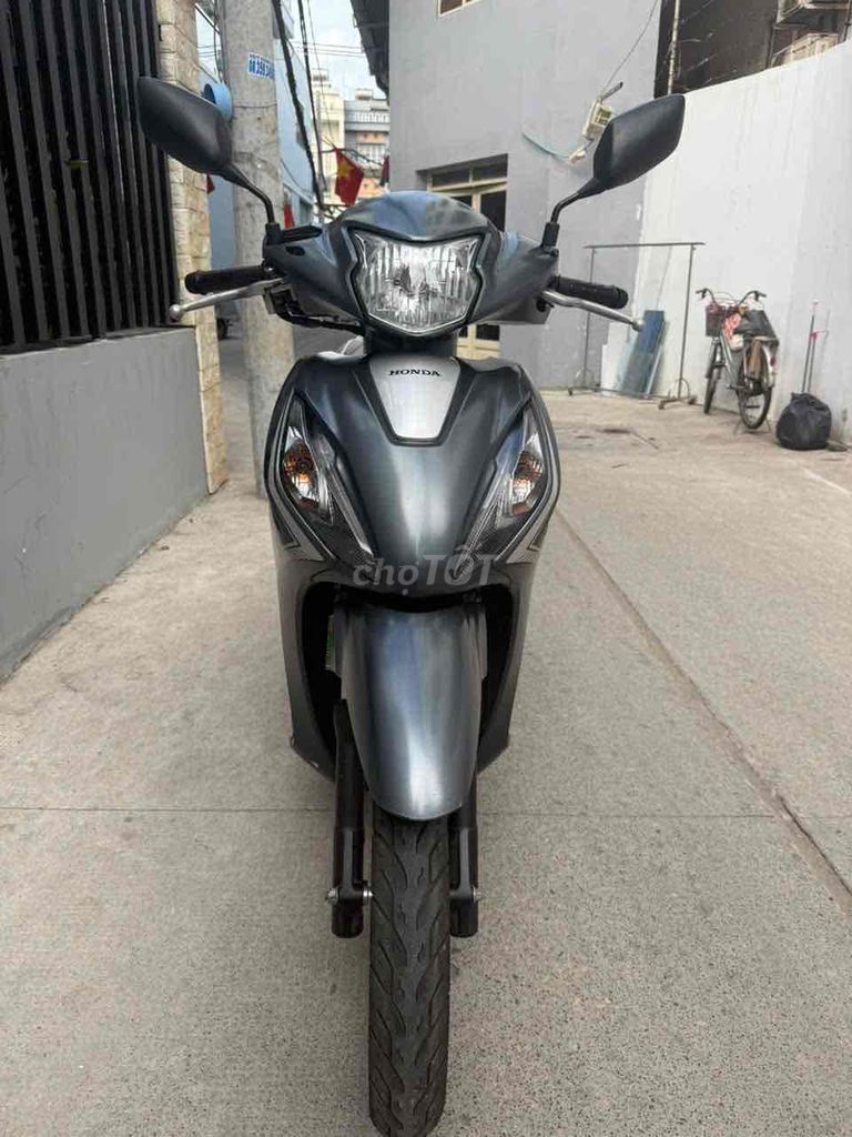 Honda Vision 2024 Серый 19000 км