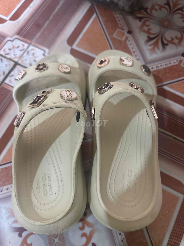 Dép Crocs Kem M2W4. Mua bán Giày dép tại Huyện Bình Chánh Tp Hồ Chí Minh được đăng bởi Hiền Hiền hình 1