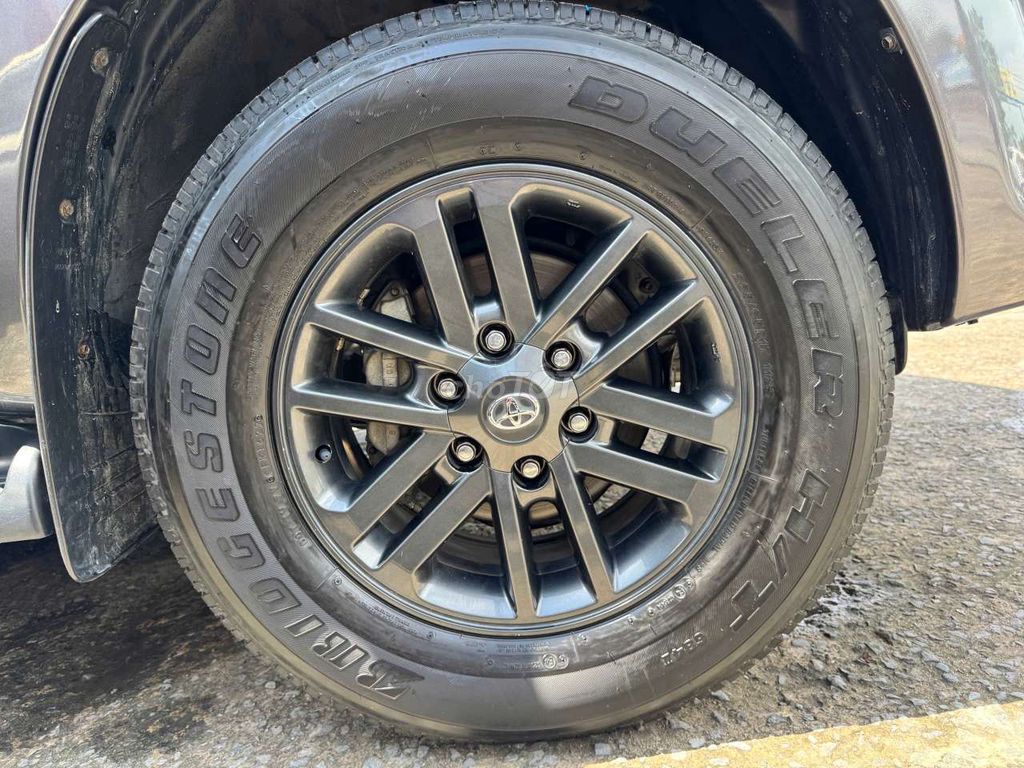 Toyota Fortuner 2016 2.7V 4X2 AT, màu xám,72000 km. Mua bán Ô tô tại Quận Bình Tân Tp Hồ Chí Minh được đăng bởi Son Do hình 16