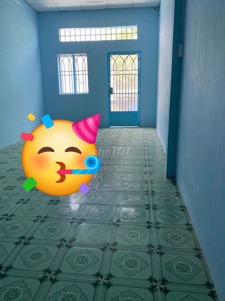 Đường nhựa 6m, Lạc Long Quân p10, dt 40.5m2.